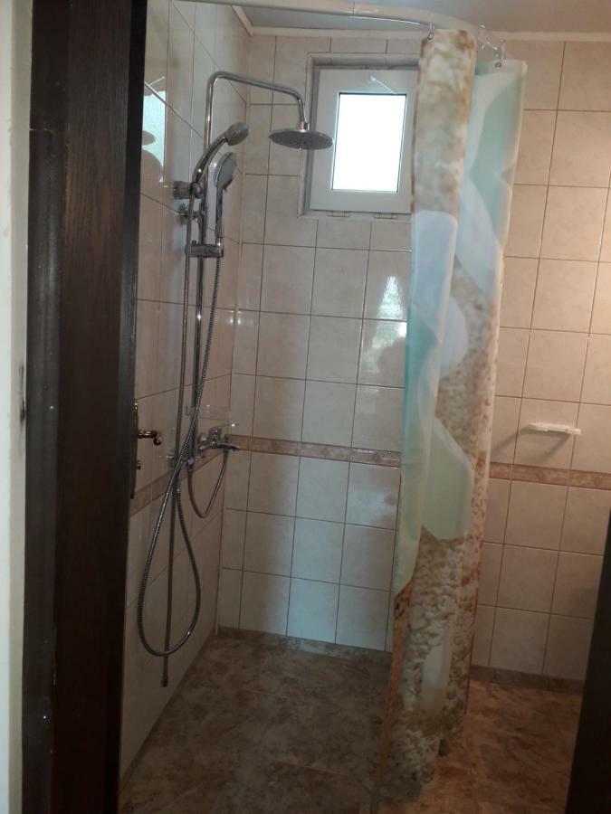 Villa Sunny Hill Fish Fish المظهر الخارجي الصورة